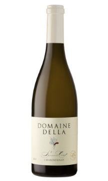 Wine bottle with 'Domaine Della' label on a white background