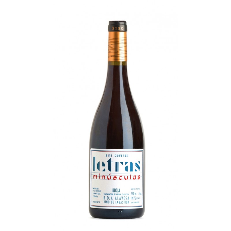 Wine bottle with 'letras minusculas' label on a white background