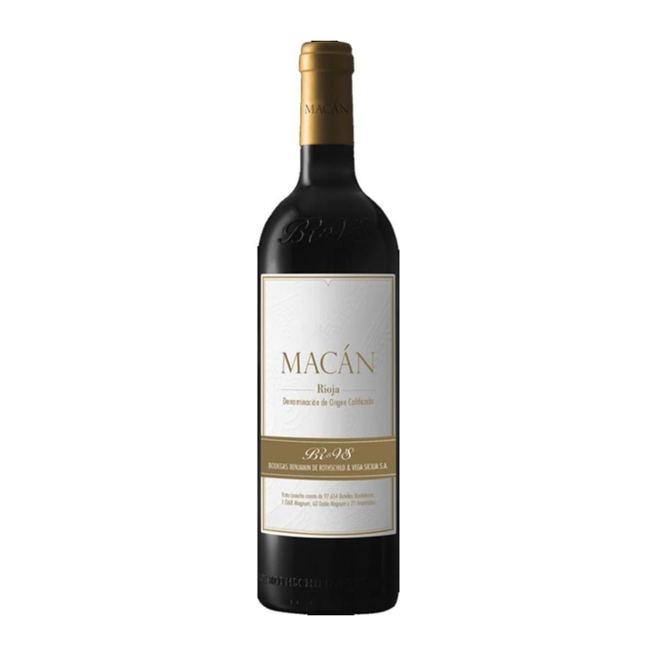 Wine bottle with 'MACÓN' label on a white background